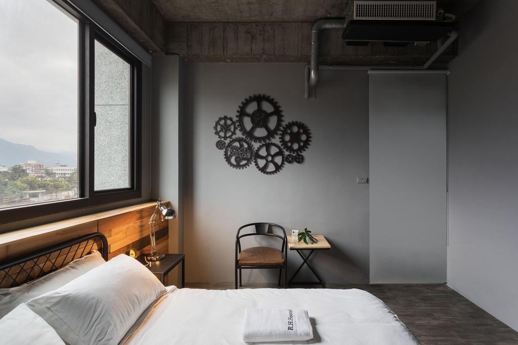 Railway Hualien Hostel Exterior photo